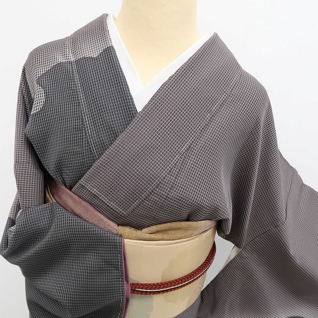 新品 雪輪 着物 正絹“ひと味違う雪輪の記憶”仕付け糸付 付下げ 5363 ❁tomihisa❁新品 雪輪 着物 正絹“大人の世界の秘密に迫る…ひと味違う