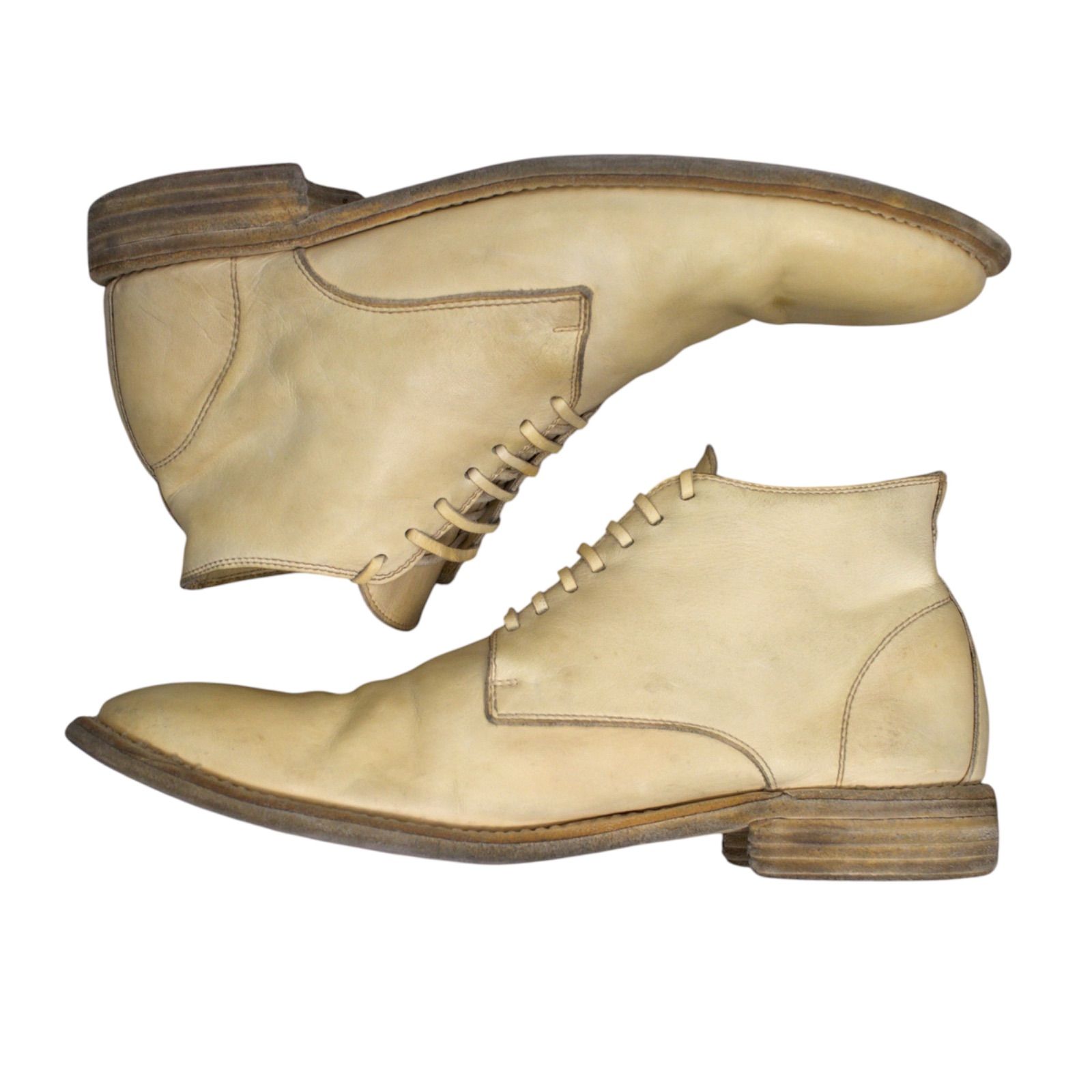 チャッカーブーツ