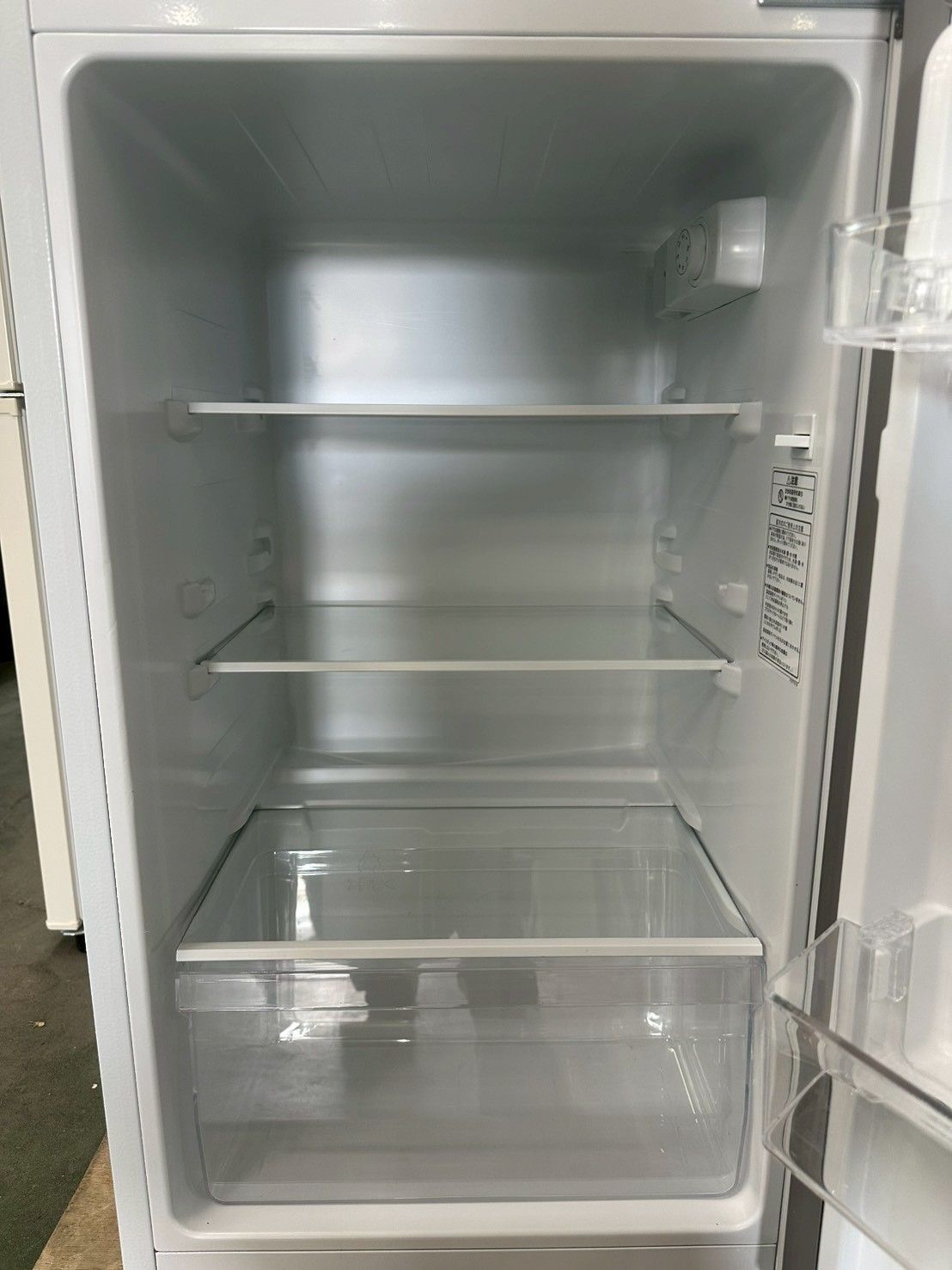 大阪送料無料★3か月保障付き★冷蔵庫★2023年★HR-B12HW★SR-173 大阪送料無料☆3か月保障付き☆冷蔵庫☆ハイセンス☆2ドア