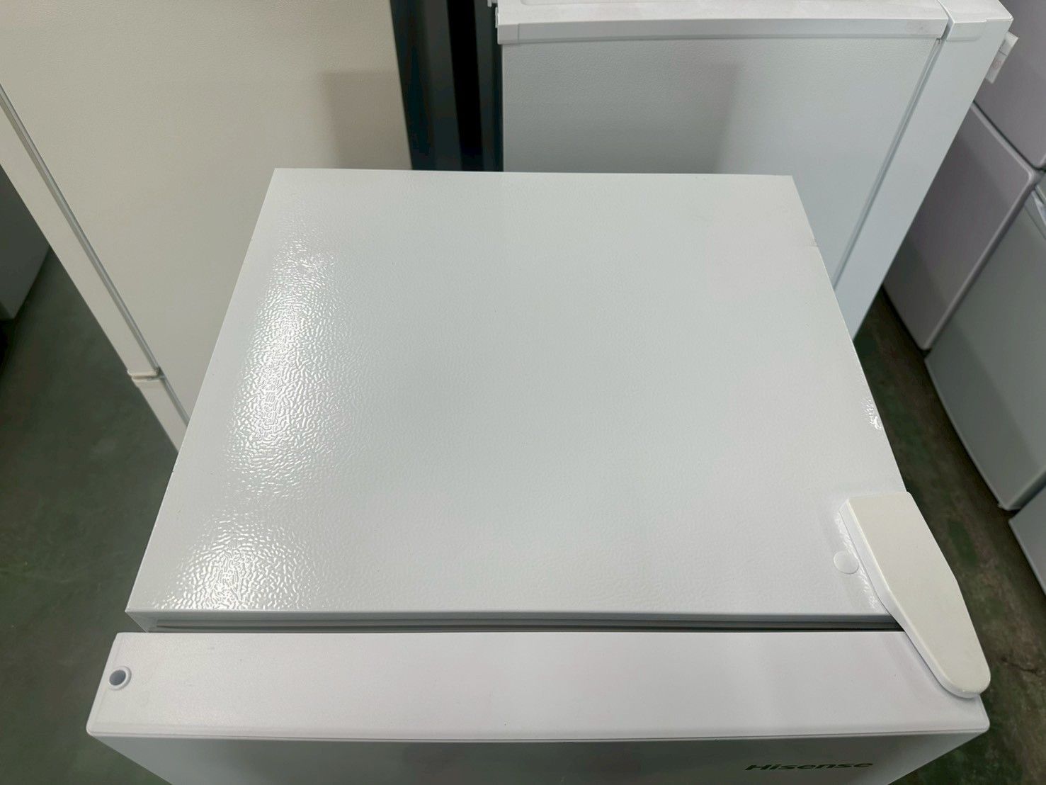 大阪送料無料☆3か月保障付き☆冷蔵庫☆ハイセンス☆2ドア