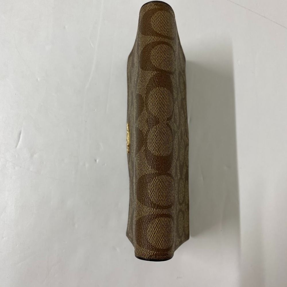 コーチ シグネチャー柄