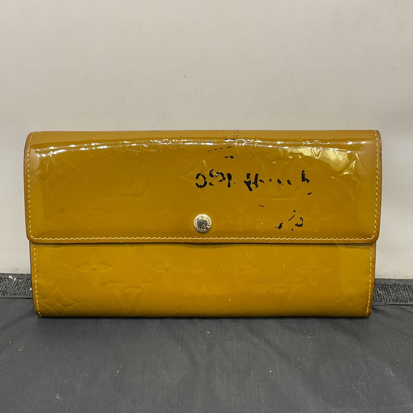 ルイヴィトン モノグラムヴェルニ 長財布 B25092368