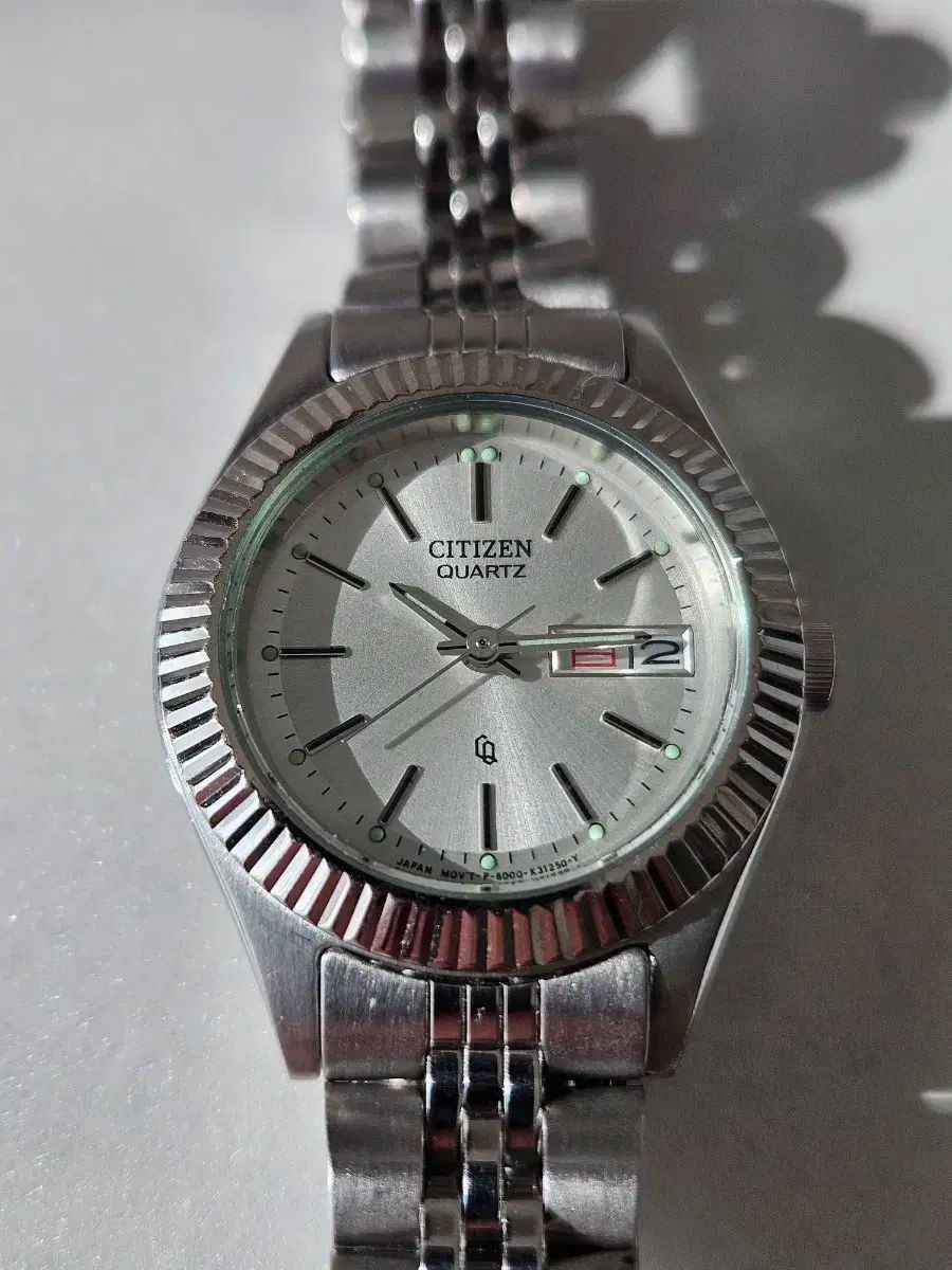 ヴィンテージ CITIZEN シチズン メタル クオーツ