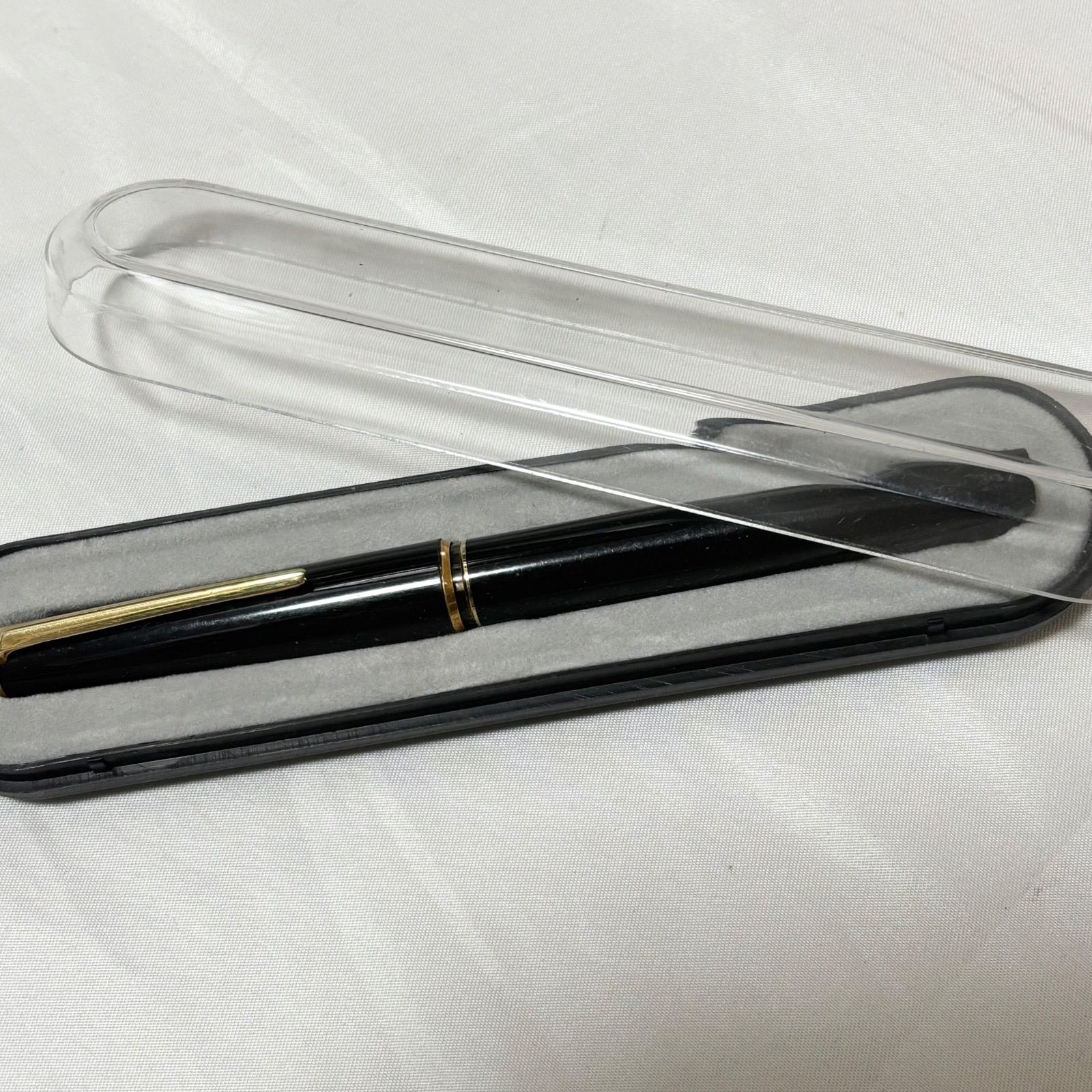 Mont Blanc モンブラン 万年筆 ブラック 文房具 筆記用具 品 筆記未 ケース付き