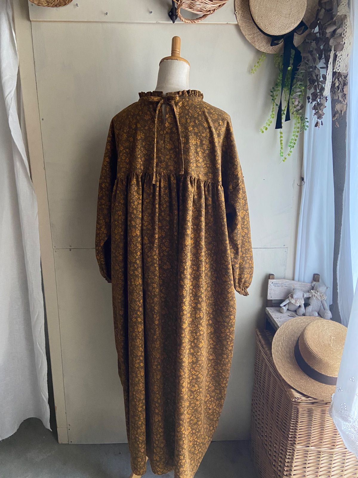 フリルギャザーワンピース 小花