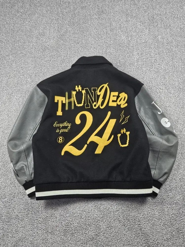 ATEEZ（エイティーズ・アチズ）2024ポップアップ サンダー