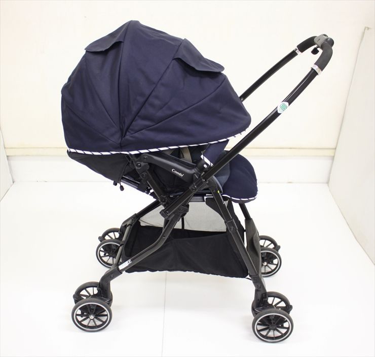 スゴカルα 4キャス Light エッグショック HS スターナイトネイビー コンビ製ベビーカー 生後1カ月～ クリーニング済み