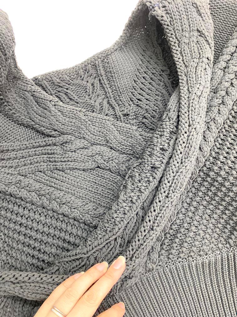 ケーブル ニット