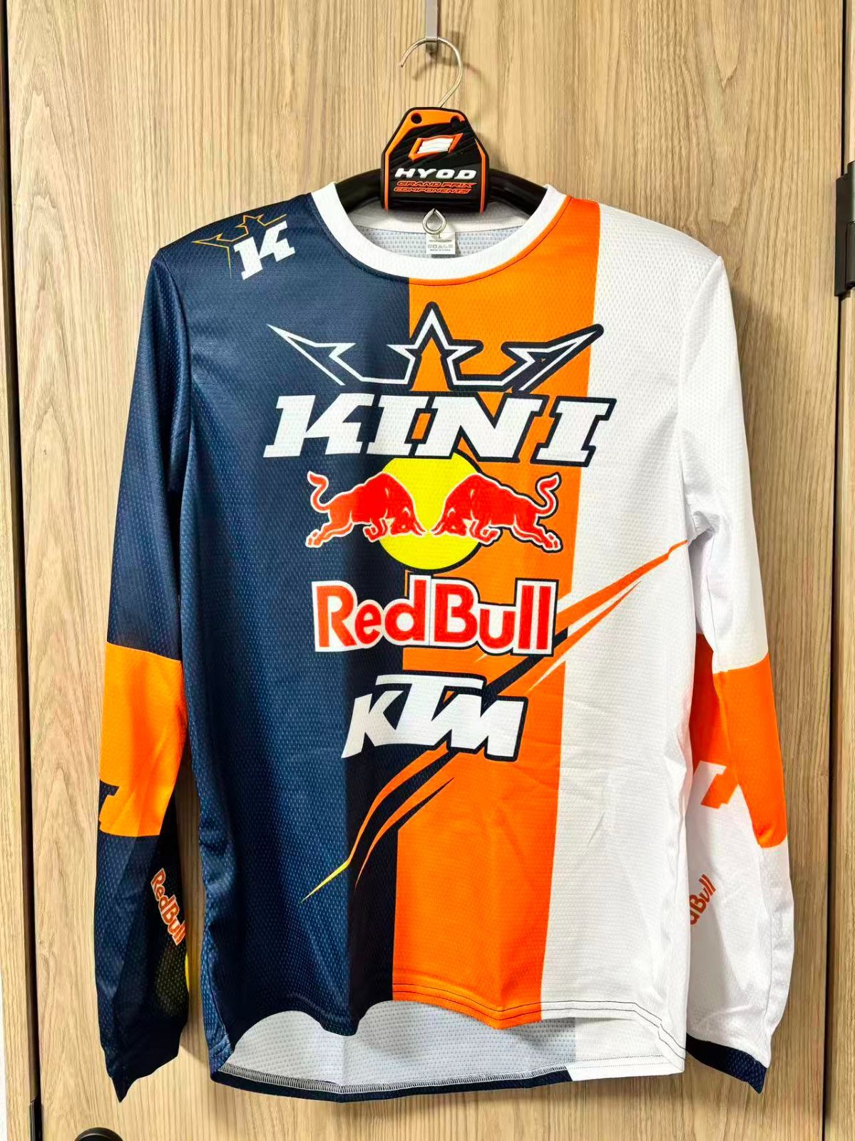 アウトレット新品 L MotoGP RACING KTM REDBULL レーシング Tシャツ バイクウエア Motocross アウトドア スポーツ グッズ C