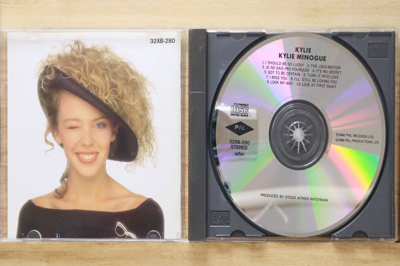 帯付　Kylie Minogue　ラッキーラブ　オリジナル盤　LP　wink Amazon.co.jp: ラッキー・ラブ: ミュージック