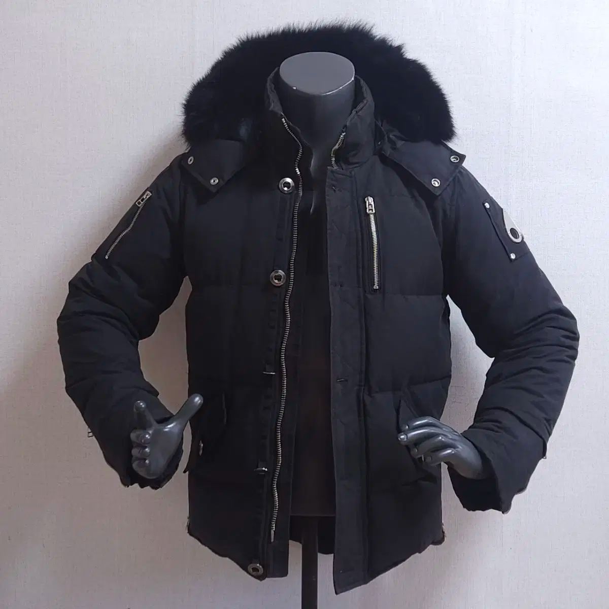 MOOSE KNUCKLES ムースナックルズ ダウン