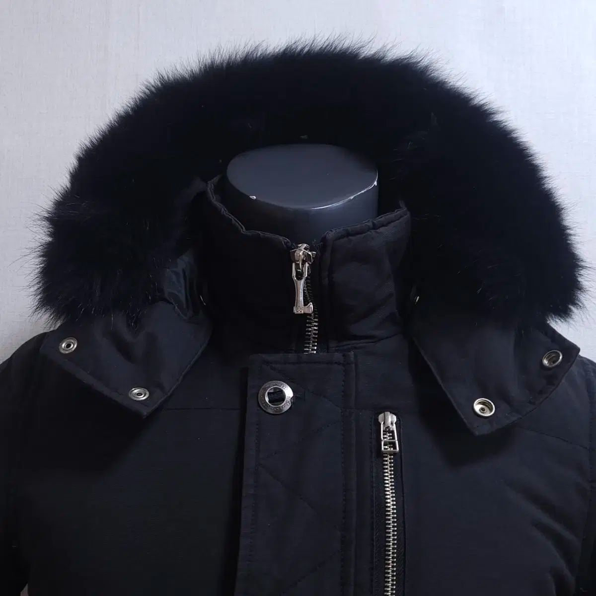 MOOSE KNUCKLES ムースナックルズ ダウン