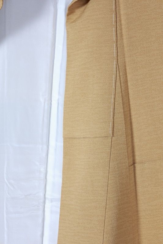 無地付け下げ　新品未使用品　カラシ　グリーン　ピンク　たたき　B1106 無地付け下げ 新品未使用品 カラシ グリーン ピンク たたき B1106