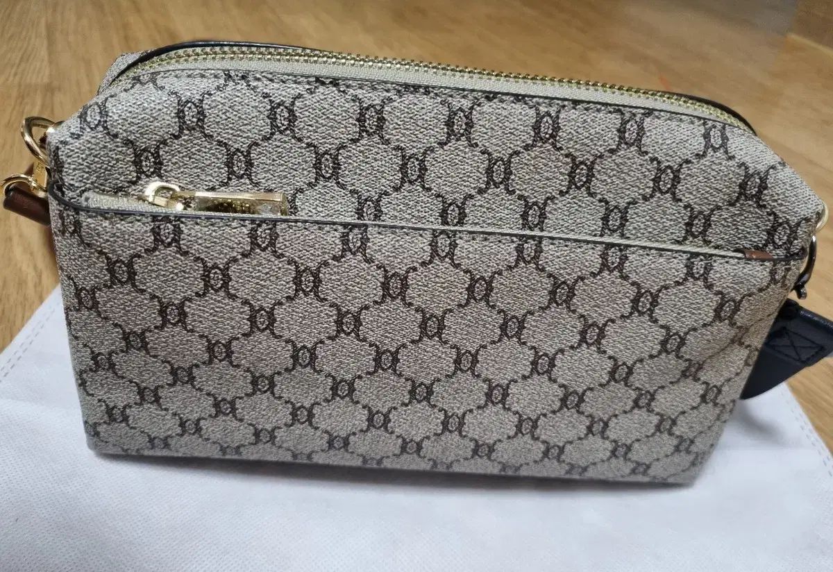 Elegance モノグラム クロスバッグ