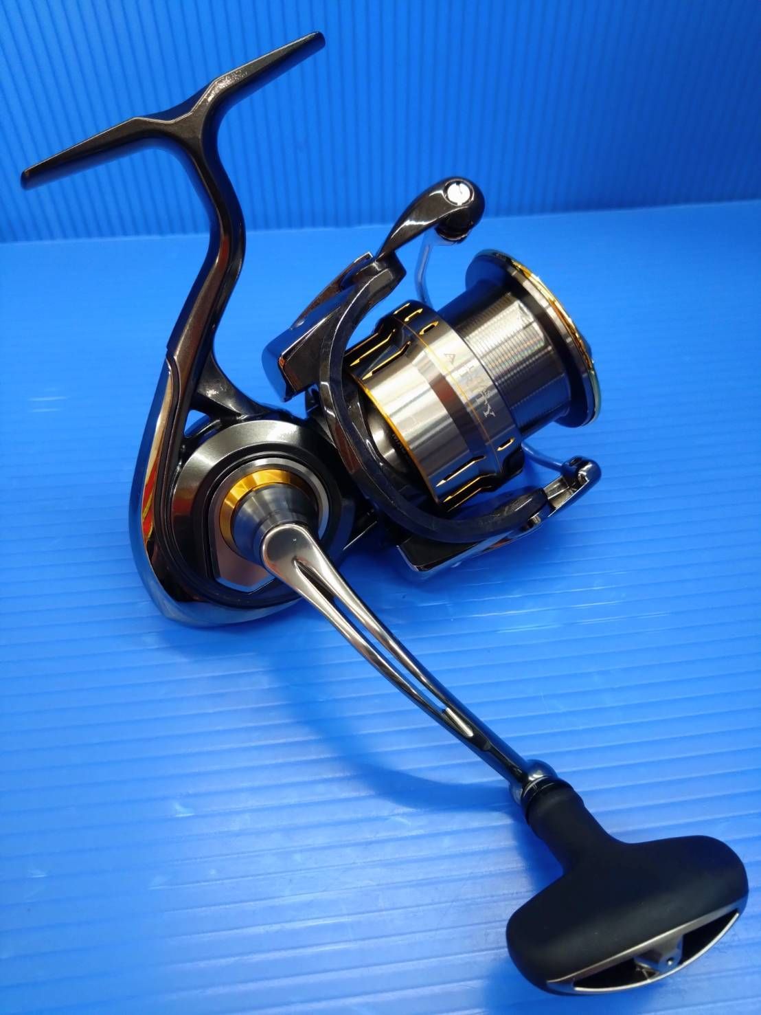 ダイワ 21ルビアス エアリティ LT3000 スピニング 03