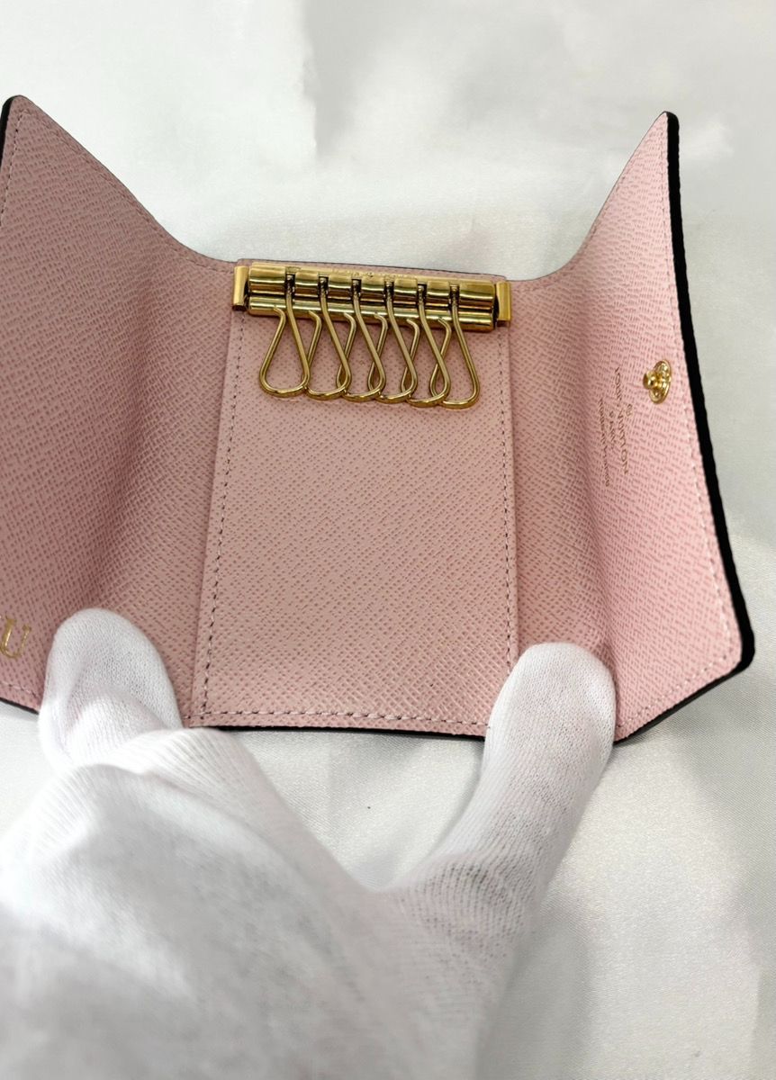 イニシャル入りです