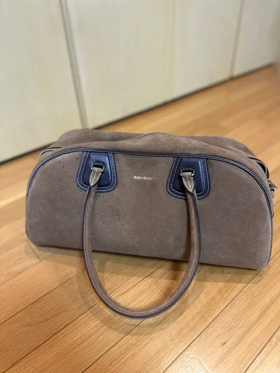 アディダス x WALES BONNER ウェールズボナー スウェード ボーリング バッグ - パントン JM8892
