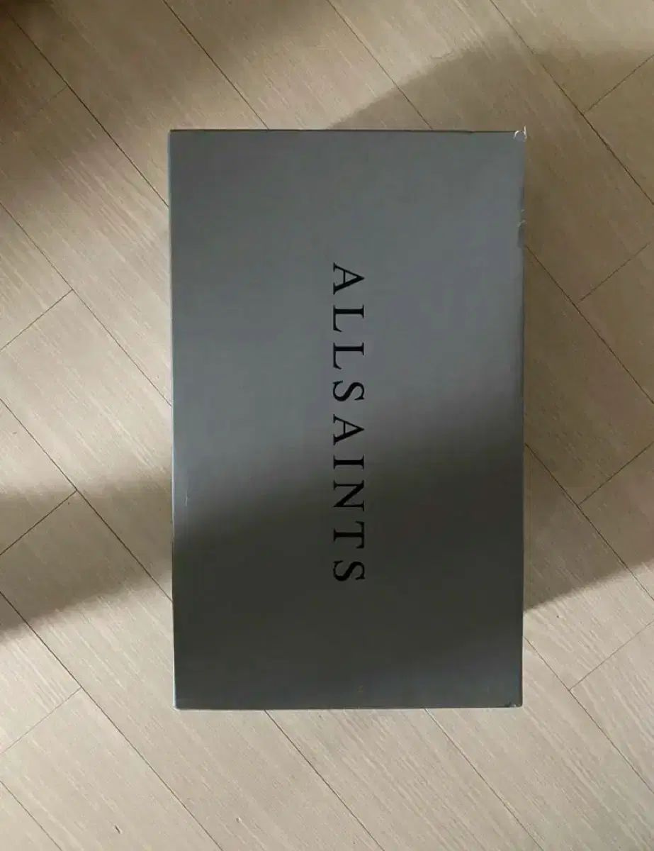 ALLSAINTS Saint Laurent 靴 Single ストラップ