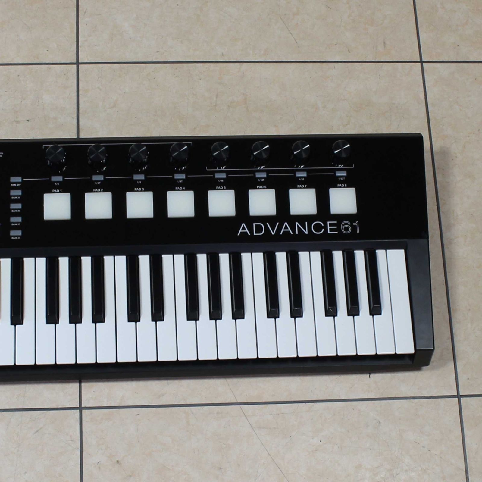 中古 AKAI Advance 61 - メルカリ