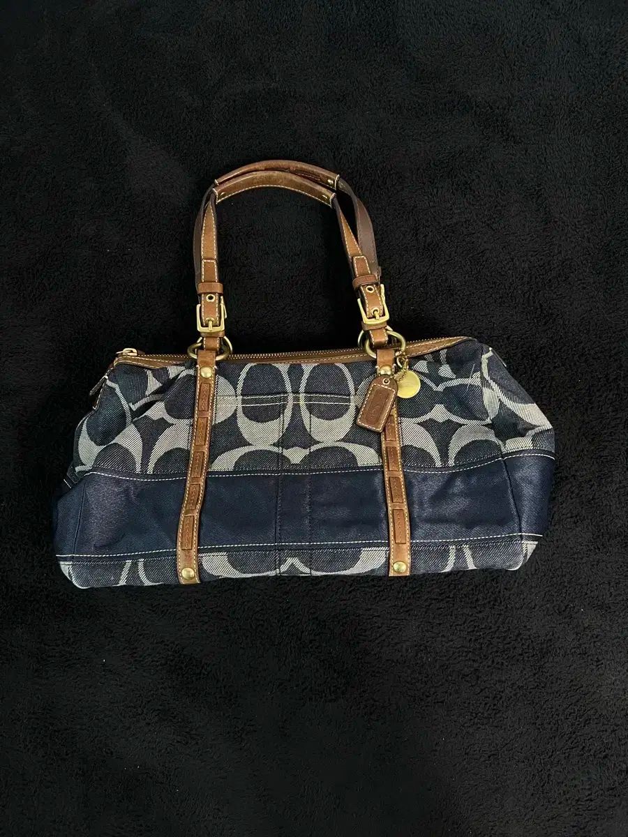 COACH デニム シグネチャー ショルダーバッグ