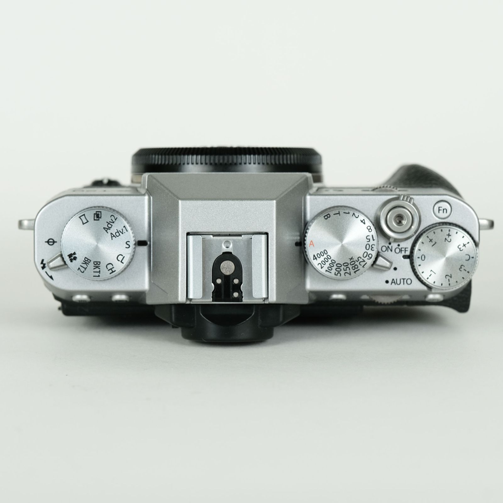 ミラーレス一眼カメラ