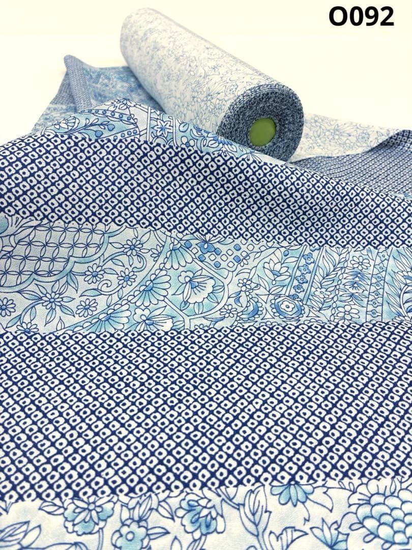 小紋 紋意匠 青地に横段鹿の子模様 古模様典柄 丹後縮緬 反物 正絹 O 092