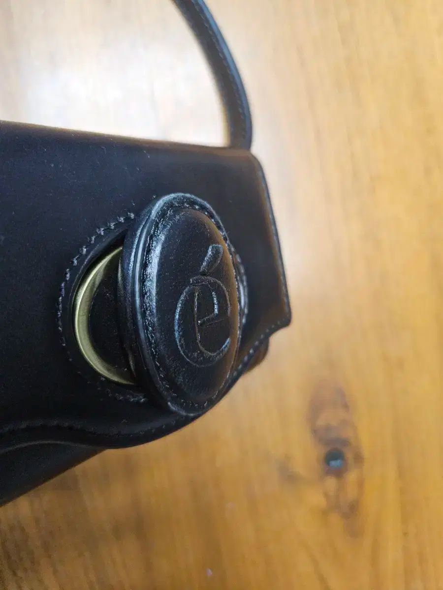 オーヴァル カードバッグ