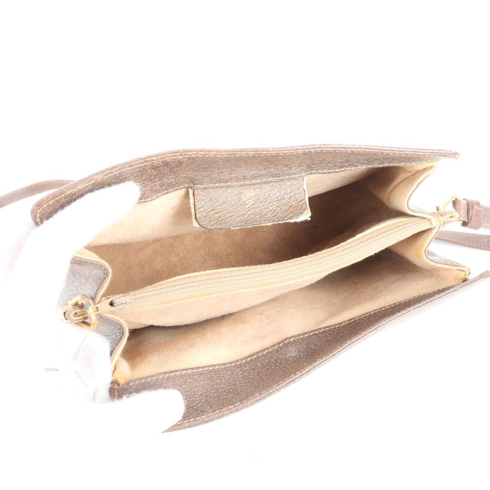 ショルダーバッグ