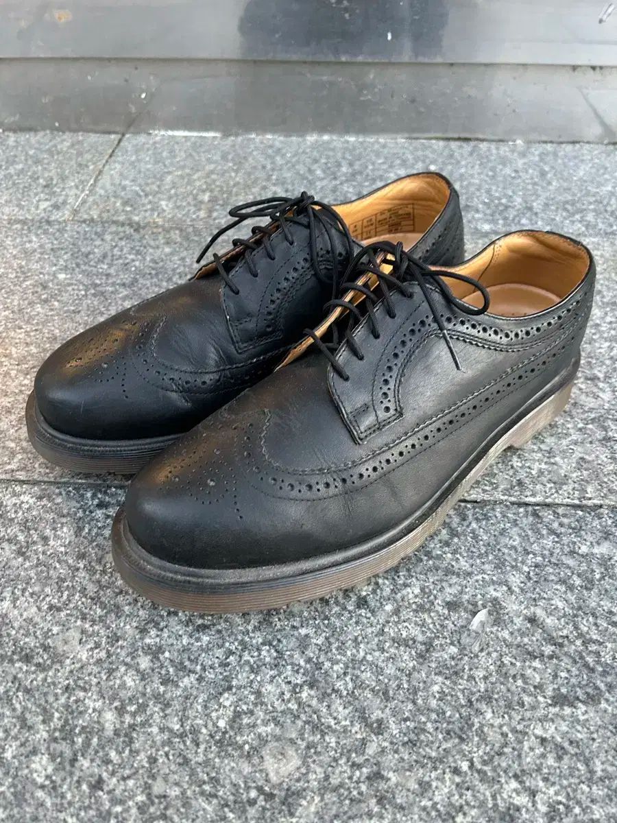 DR. MARTENS ウイングチップ280