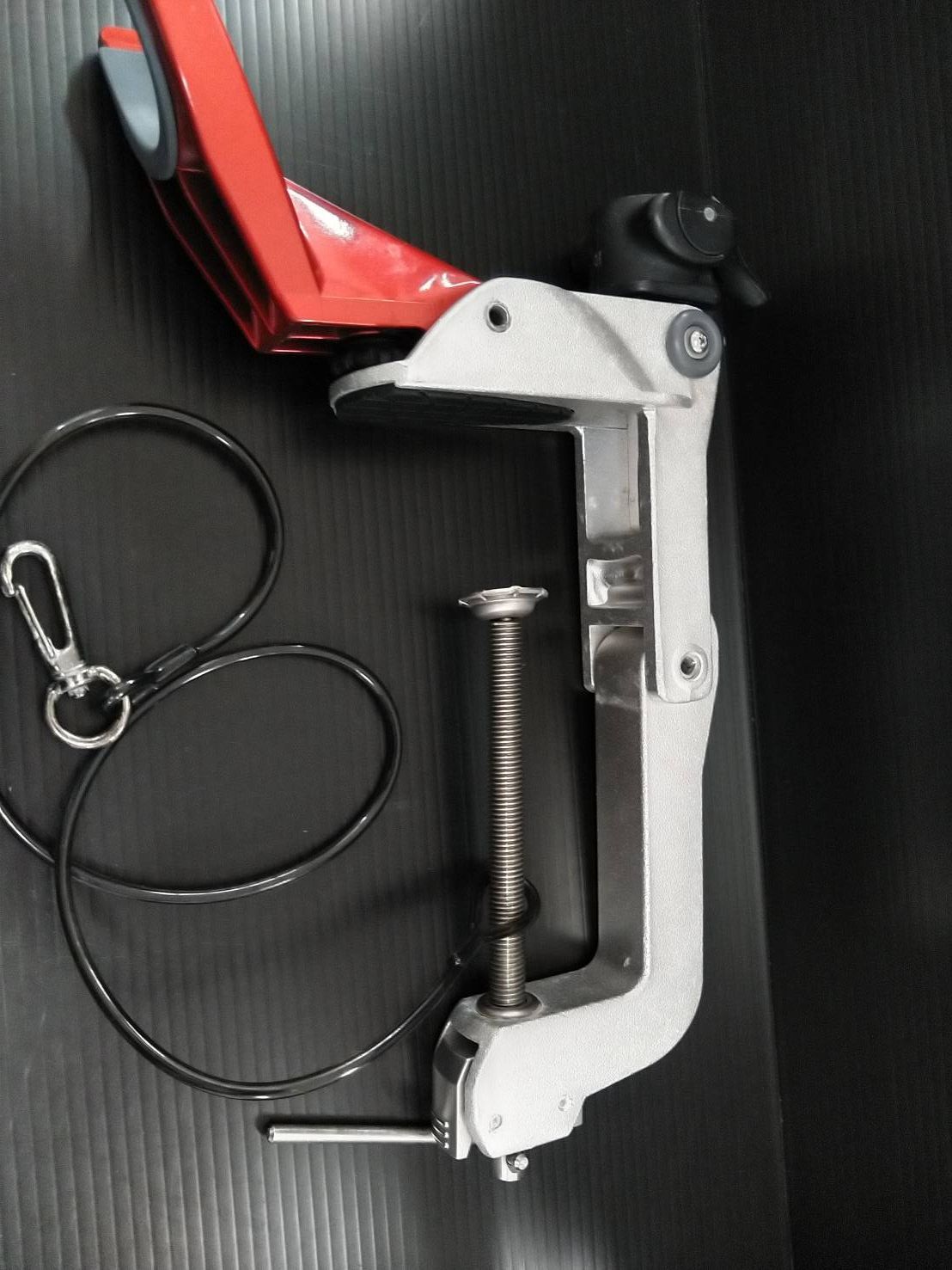 １６０ＣＨ レッド