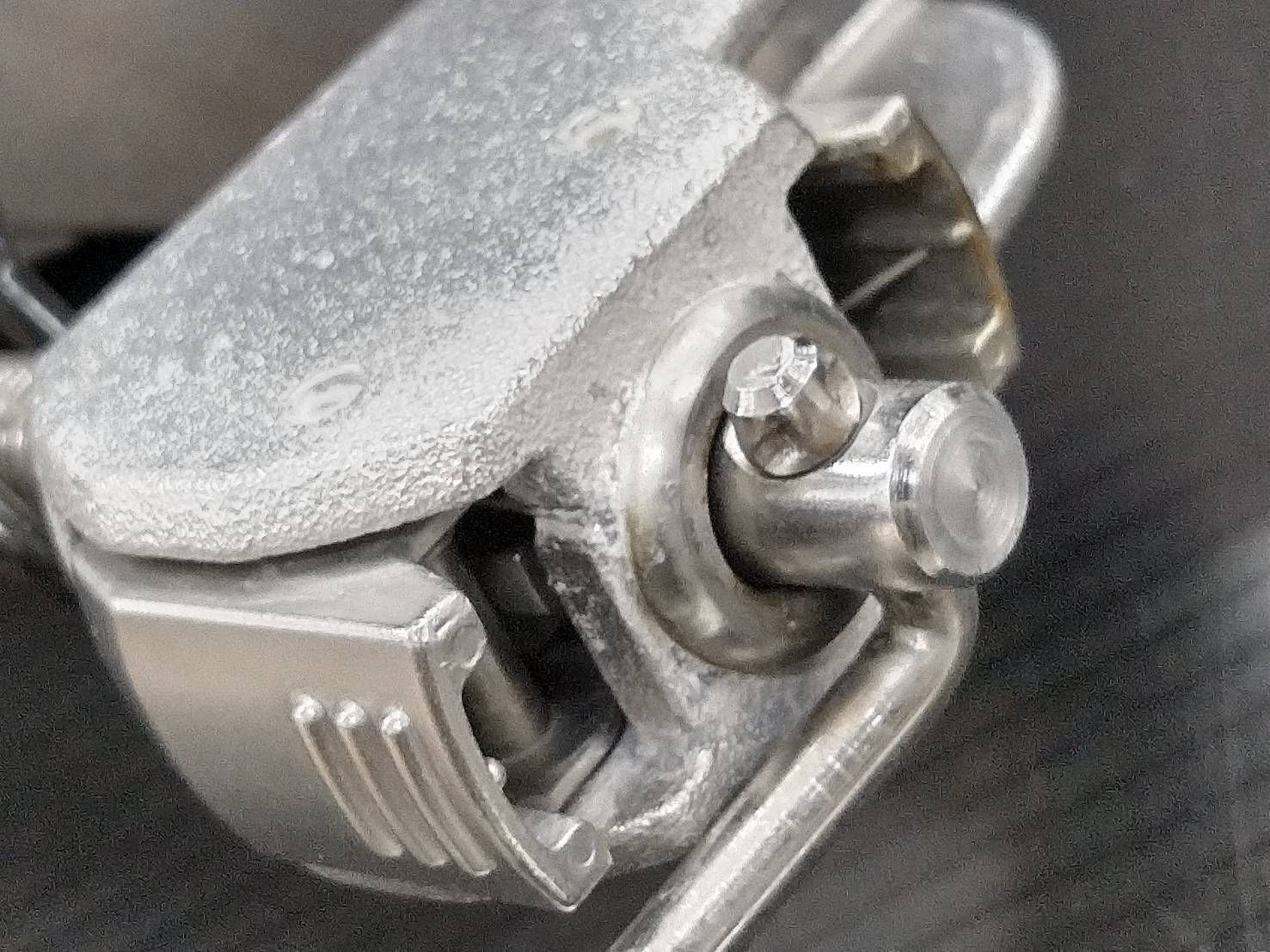 ワンタッチボルトストッパー 船