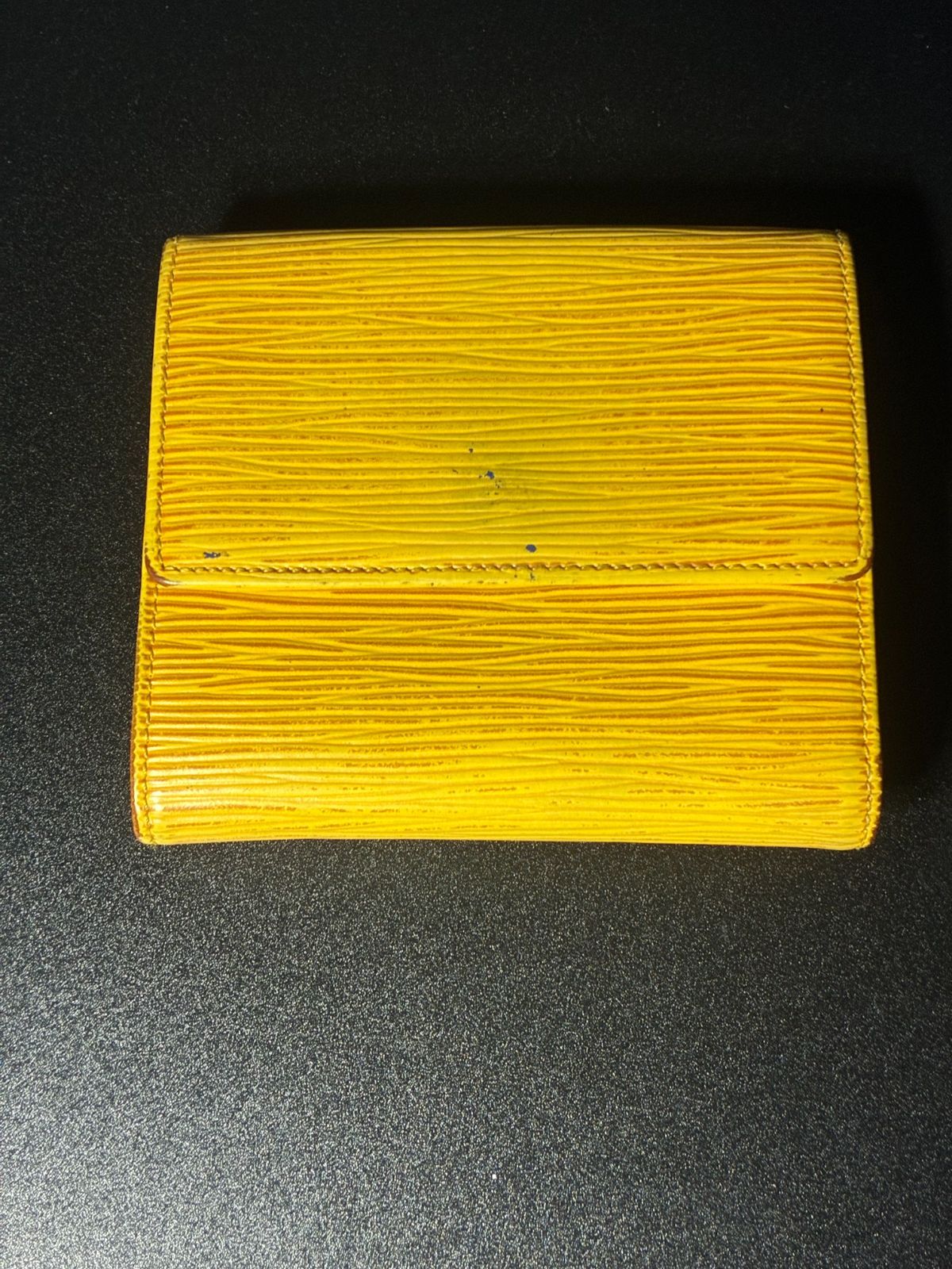 ルイヴィトン エピ 財布