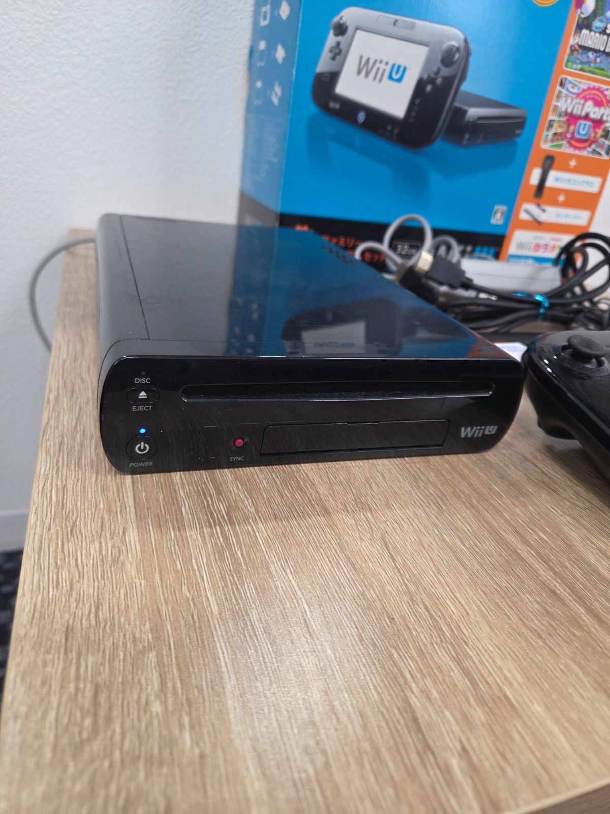 Nintendo Wii U 32GB プレミアムセット kuro 本体 通電確認済み 箱付き