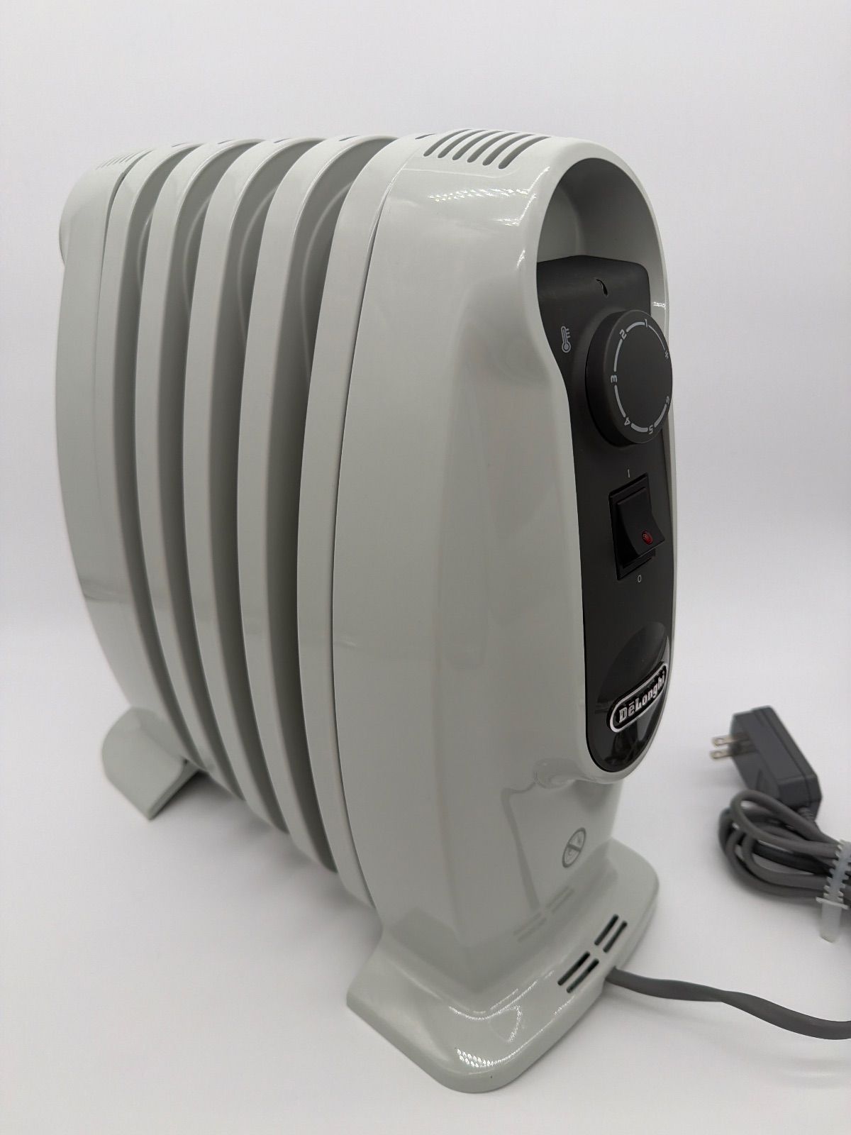 デロンギ ミニオイルヒーター 足元暖房 DeLonghi