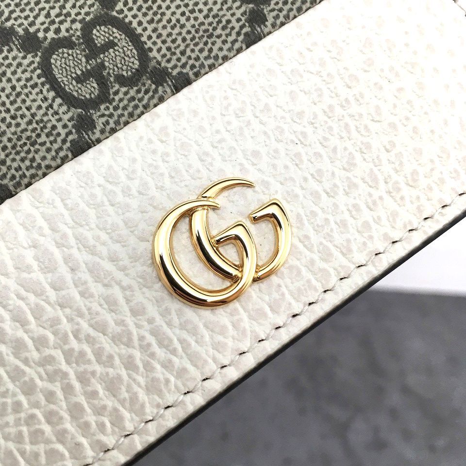 コンパクトウォレット 658610