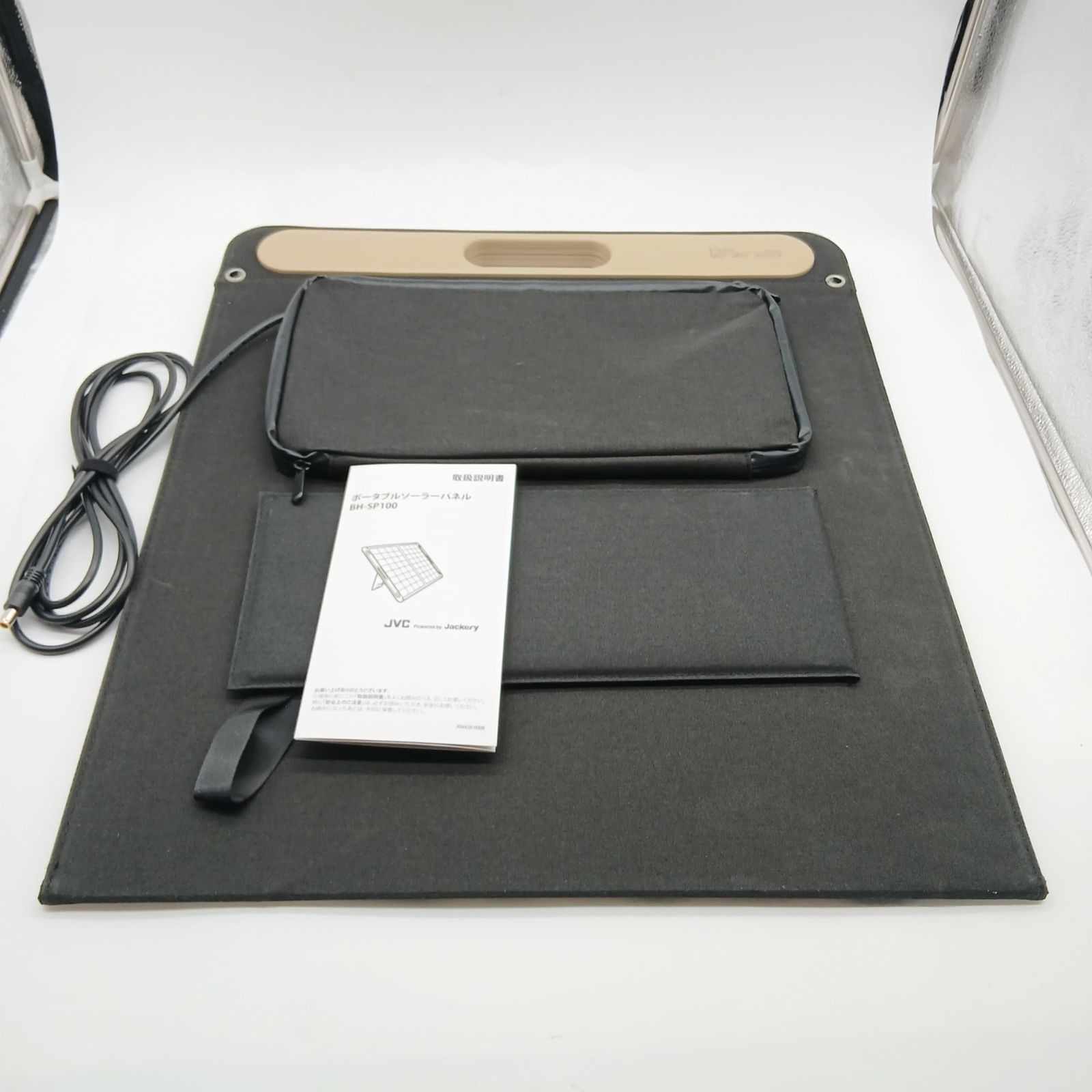 No 4300 JVCケンウッド JVC ポータブルソーラーパネル 出力100 W BH SP 100 C