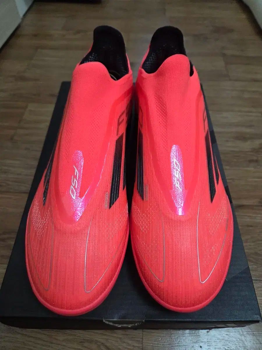 アディダス f 50 ll tf 250