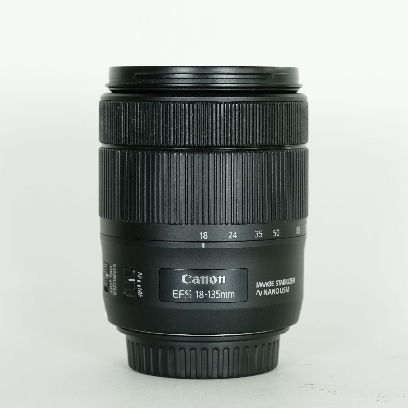 並品 フィルター付 Canon EF-S18-135mm F3.5-5.6 IS USM Canon EF-Sマウント