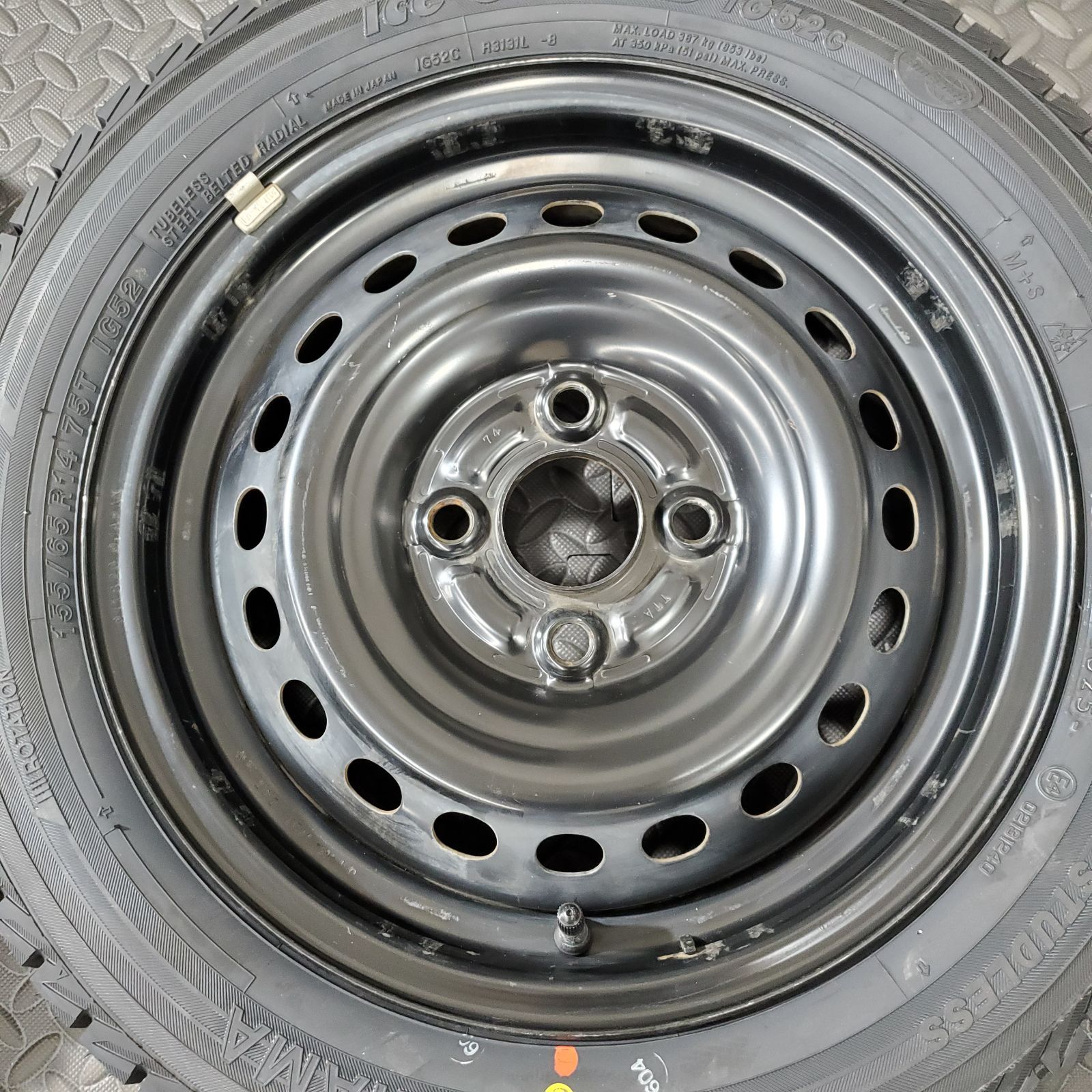 25年製 新品タイヤ 155/65R14 ヨコハマ アイスガードIG52C ホンダ JF3
