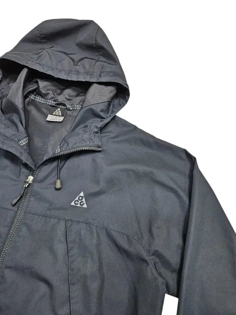 ナイキ ACG ウィンドブレーカー ブラック