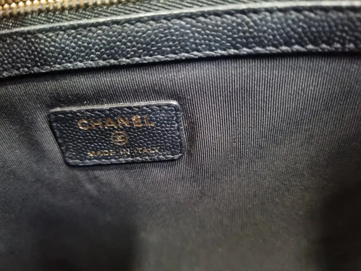 クラッチバッグ ゴールド