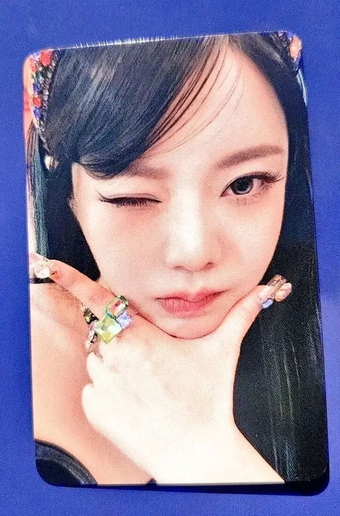 フィフティフィフティ じゃんけん キーナ トレカ