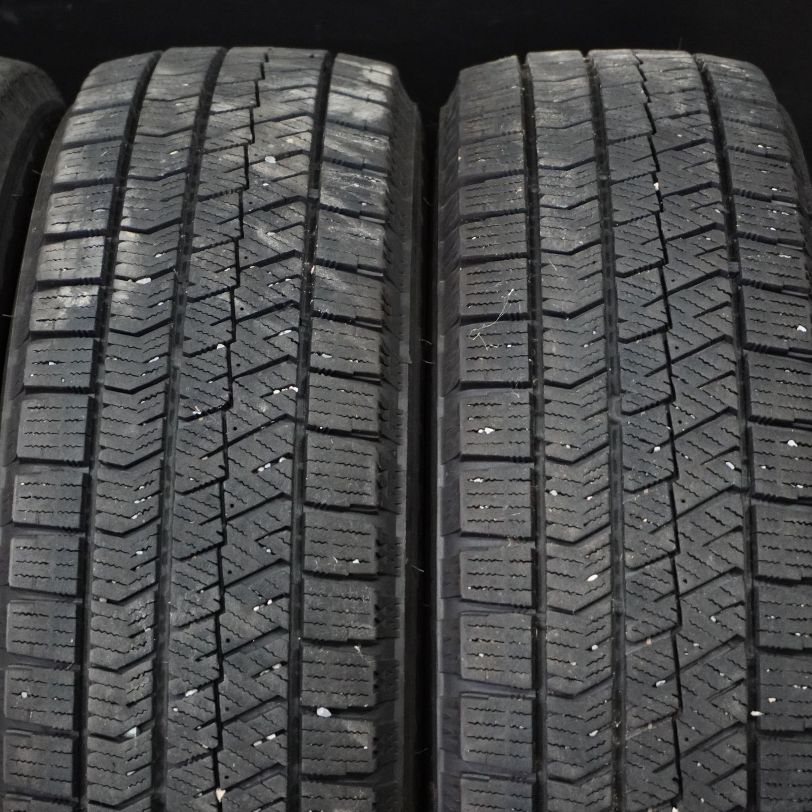 165/65R14 送料込み 4本 BLIZZAK VRX2 ソリオ/ルーミー 165/65R14 送料込み 4本 BLIZZAK VRX2 ソリオ/ルーミー