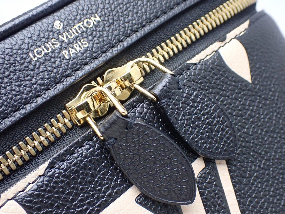 LOUIS VUITTON ルイ・ヴィトン モノグラム・アンプラント ヴァニティPM