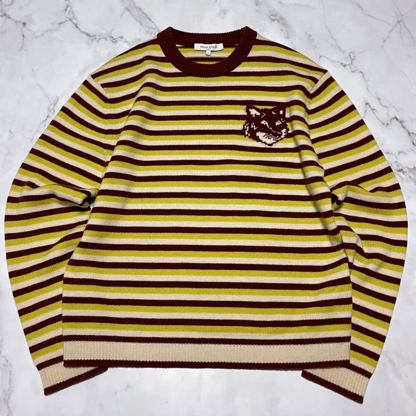 新品 MAISON KITSUNE メゾンキツネTRICOLOR FOX ニット TRICOLOR FOX PATCH CLASSIC R-NECK JUMPER | Maison Kitsuné