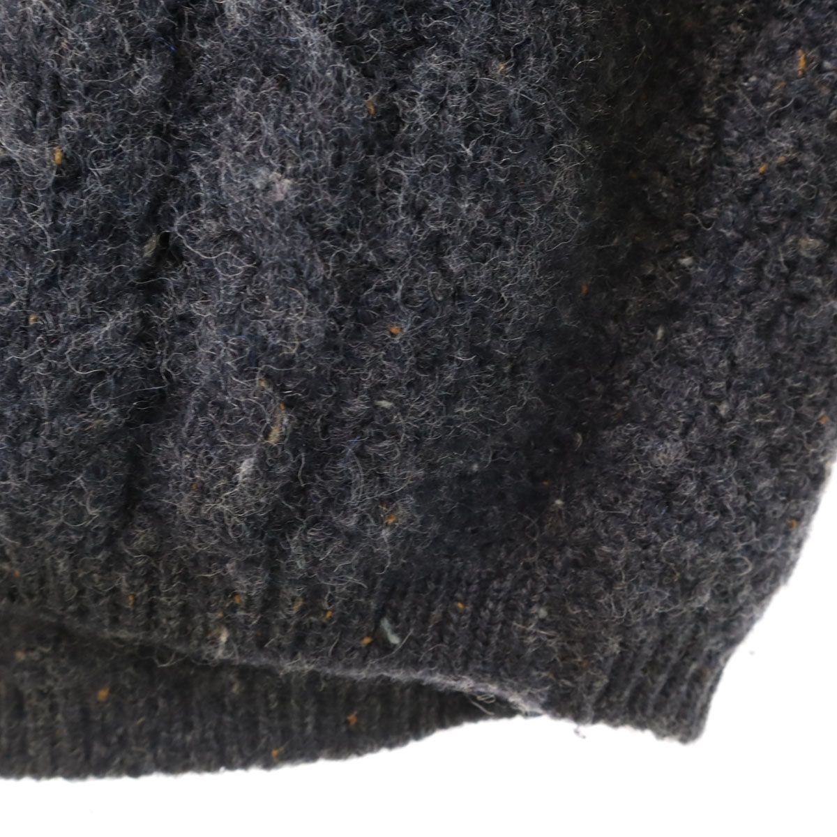 L チャコールグレー