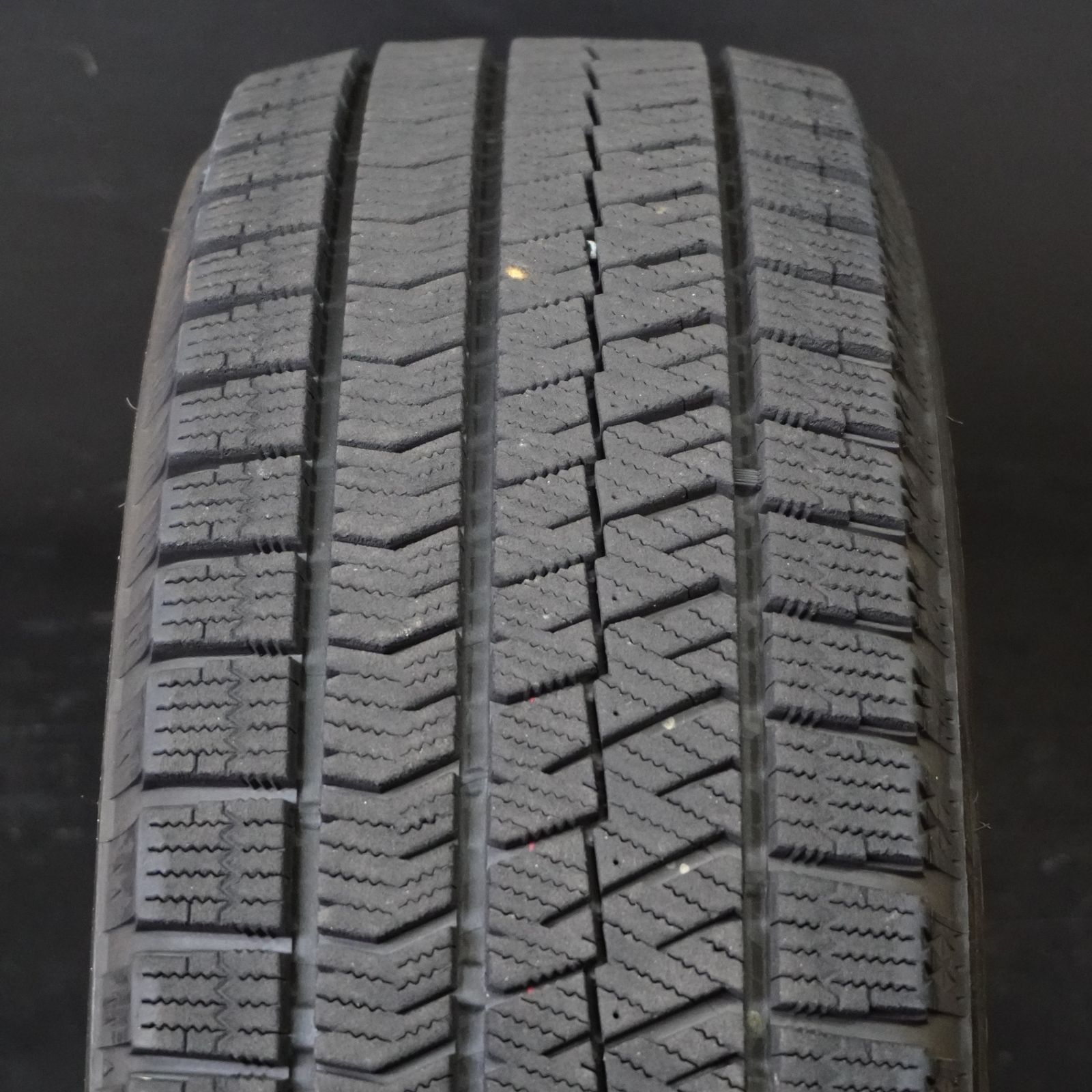 23年製 バリ山 ブリヂストン BLIZZAK VRX2 215/65R16 1本 スタッドレス