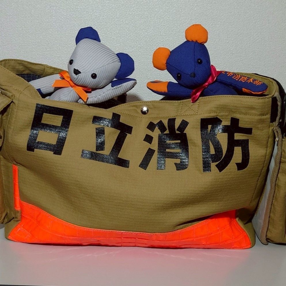 消防服 アップサイクル トートバック チャーム付き 消防マニアには