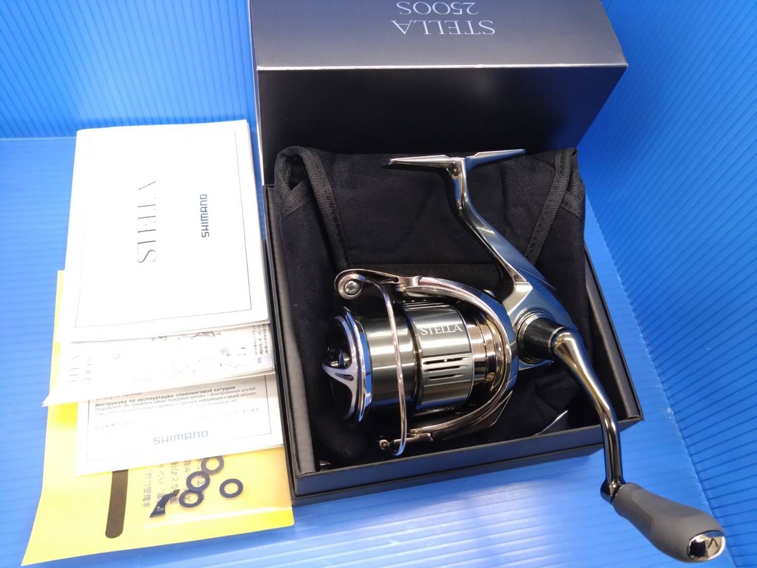 シマノ 22ステラ 2500S スピニング 人気モデル 03