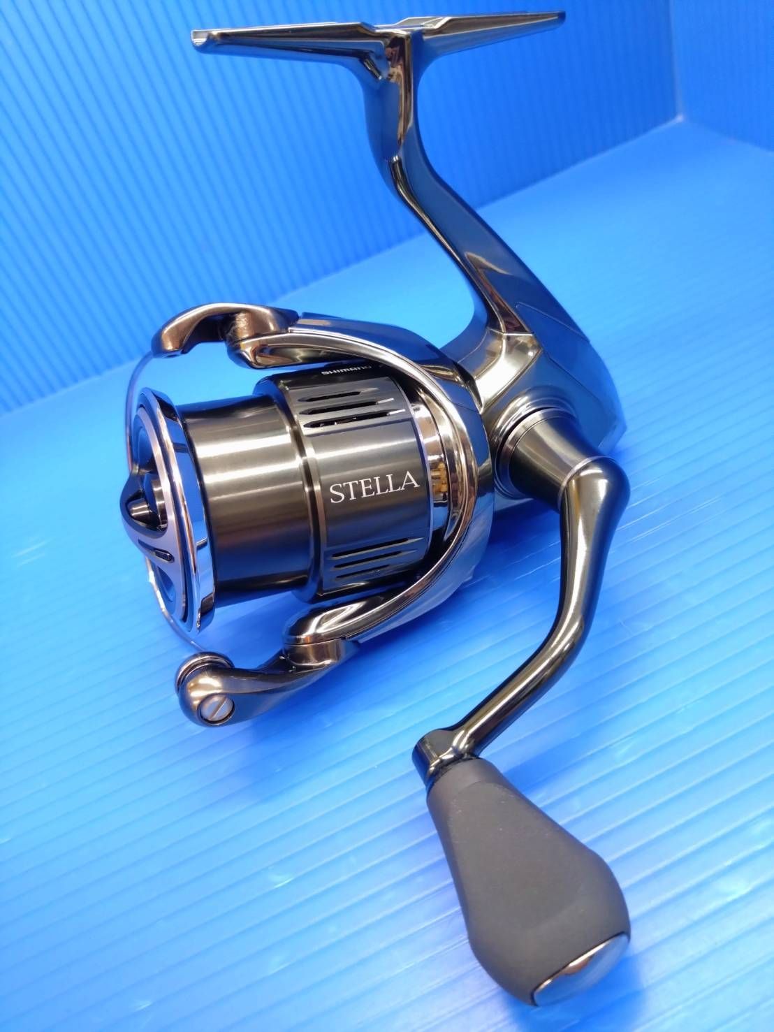 シマノ 22ステラ 2500S スピニング 人気モデル 03